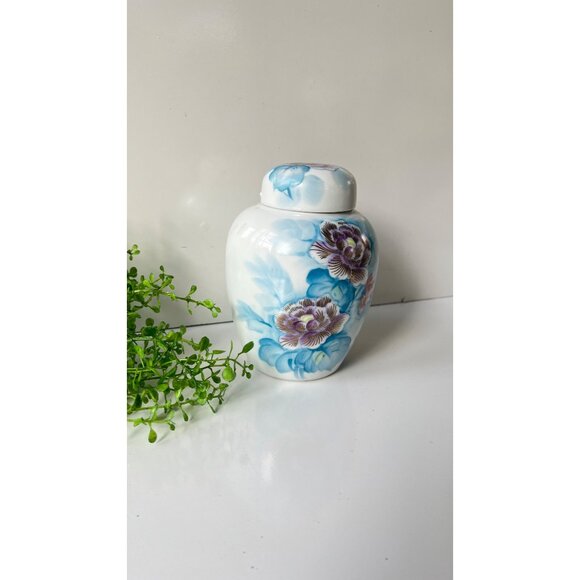 Vintage Japanese Ceramic Ginger Jar With Floral Design Chinoiserie Home Decor - Picture 3 of 8